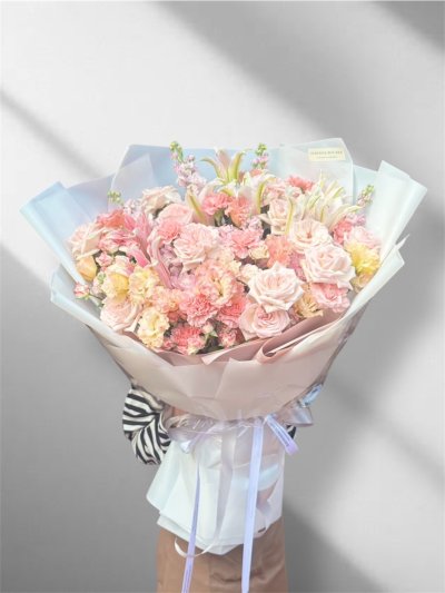 Peach Blush Bouquet L